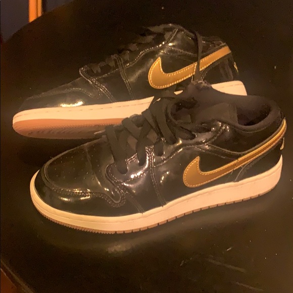 Nike Air Jordan Retro - Picture 1 of 4